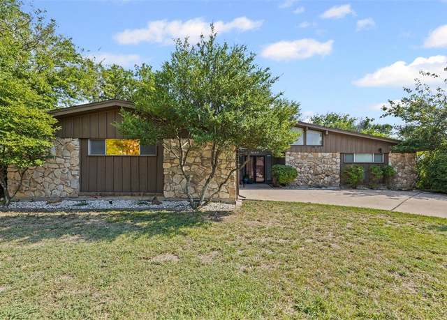 Property at 6157 Whitman Ave, Fort Worth, TX 76133, 3 beds, 2.5 baths