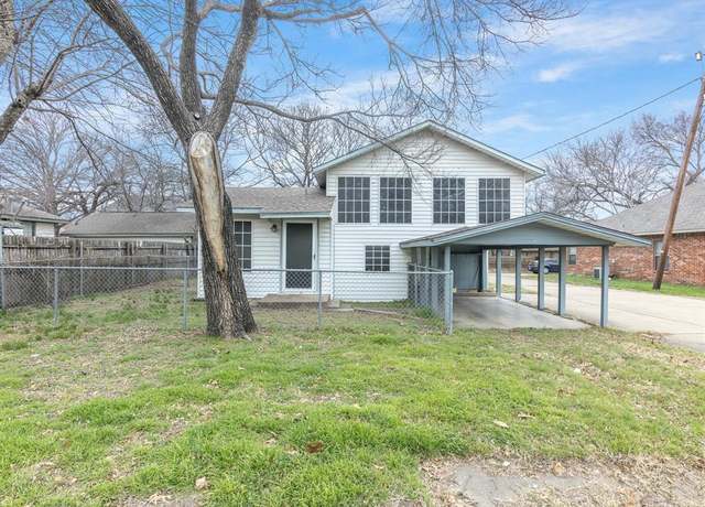 Property at 402 S Clay St, Ennis, TX 75119, 2 beds, 2 baths