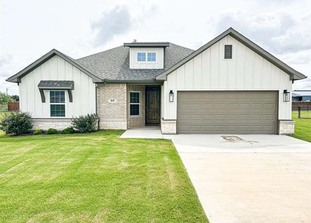 Property at 160 Read Ranch Dr, Paradise, TX 76073, 4 beds, 2 baths