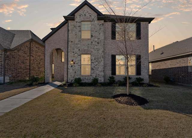 Property at 1220 Western Yarrow Ave, Justin, TX 76247, 3 beds, 2.5 baths