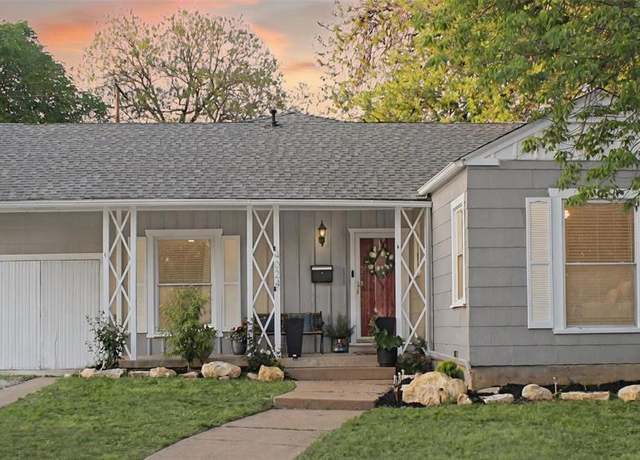 Property at 4024 Calmont Ave, Fort Worth, TX 76107, 3 beds, 2 baths