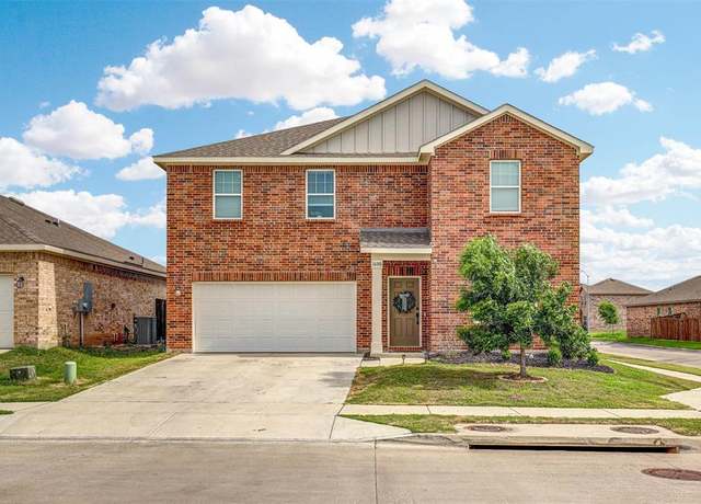 Property at 1600 Shadow Hawk Dr, Fort Worth, TX 76052, 4 beds, 2.5 baths