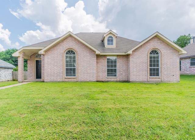 Property at 1410 Develon Dr, Mesquite, TX 75149, 3 beds, 2.5 baths