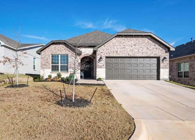 Property at 8220 Cheetah Path, Godley, TX 76044, 4 beds, 3 baths