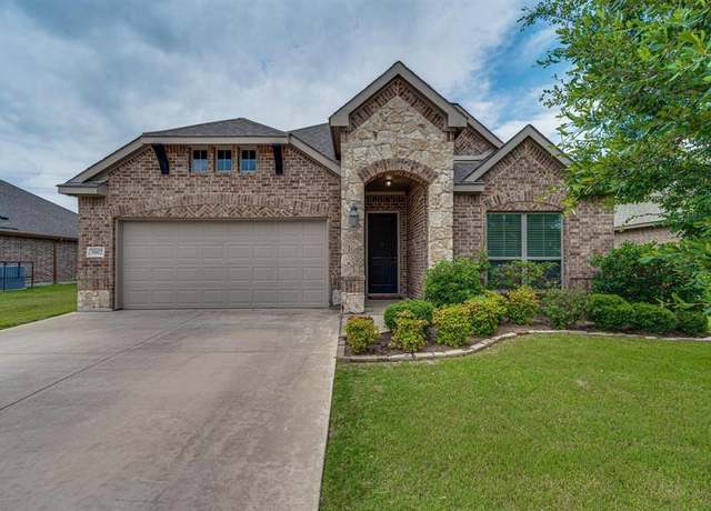 Property at 3802 Hyde Park Dr, Midlothian, TX 76065, 3 beds, 2 baths