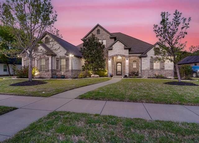 Property at 241 Williamsburg Ln, Ovilla, TX 75154, 4 beds, 4 baths