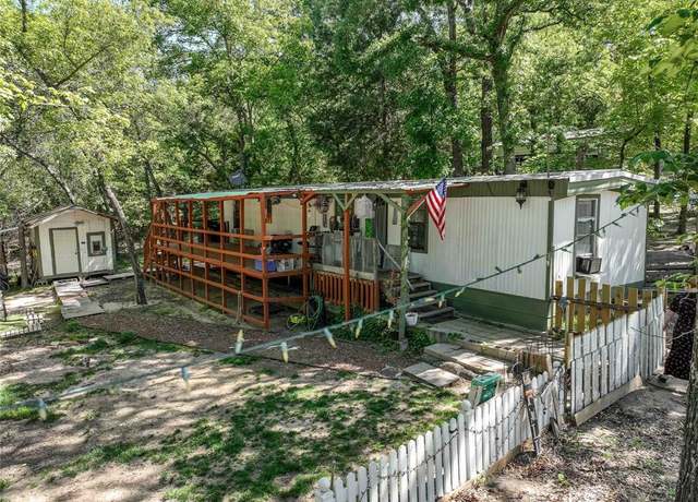Property at 1281 Hickory Hills Dr, Murchison, TX 75778, 2 beds, 1 bath