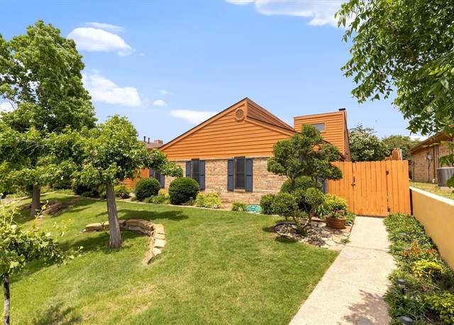Property at 2027 Springwood Pl Unit B, Carrollton, TX 75006, 3 beds, 2 baths