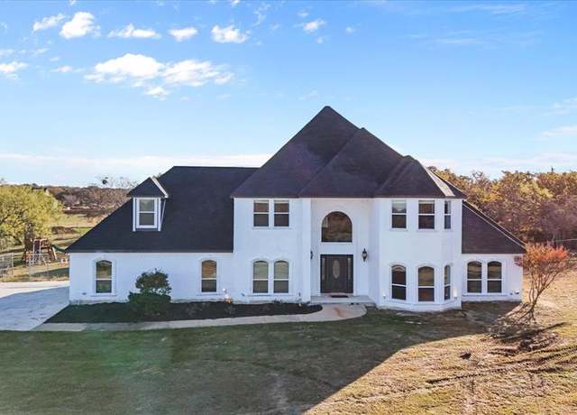 Property at 6101 Pecan Meadow Dr, Fort Worth, TX 76140, 5 beds, 3.5 baths