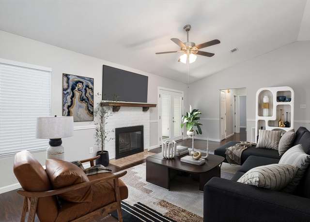 Property at 7009 Buttonwood Dr, Fort Worth, TX 76137, 3 beds, 2 baths
