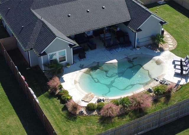 Property at 10116 T Bury Ln, Waco, TX 76708, 4 beds, 3 baths