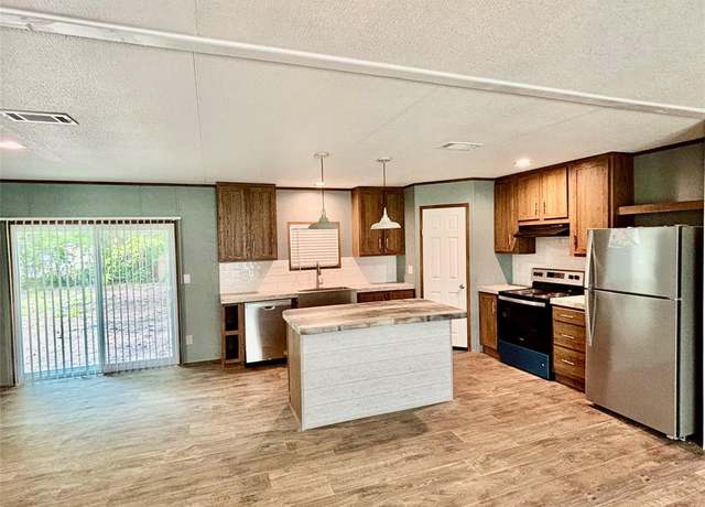Property at 5452 County Road 2252 Rd, Quinlan, TX 75474, 3 beds, 2 baths
