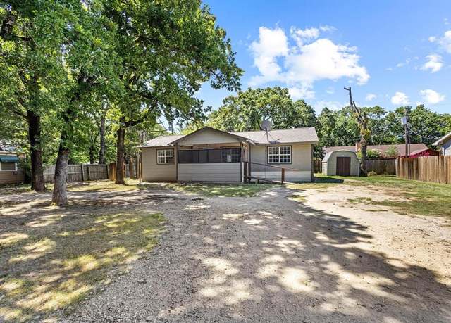 Property at 9647 Lakeland Loop, Quinlan, TX 75474, 3 beds, 2 baths
