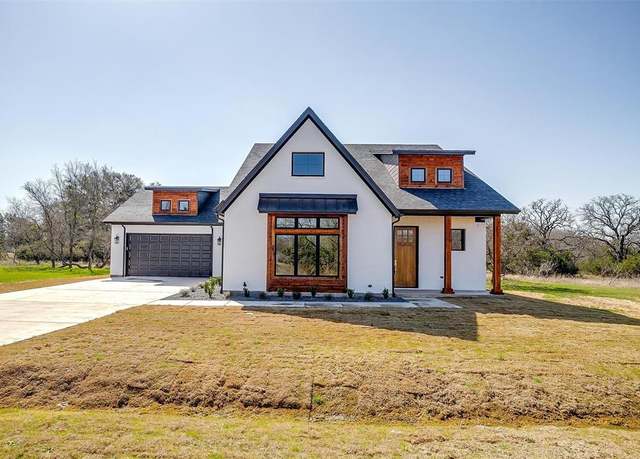 Property at 17064 Trailwood Dr, Whitney, TX 76692, 3 beds, 2 baths