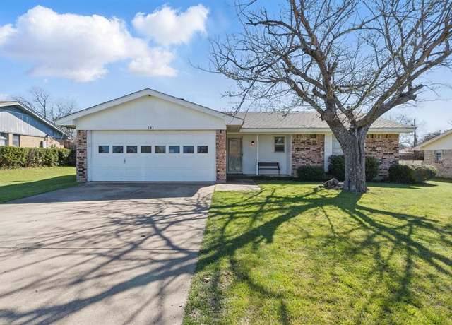 Property at 141 Mountain View Dr, Azle, TX 76020, 3 beds, 2 baths