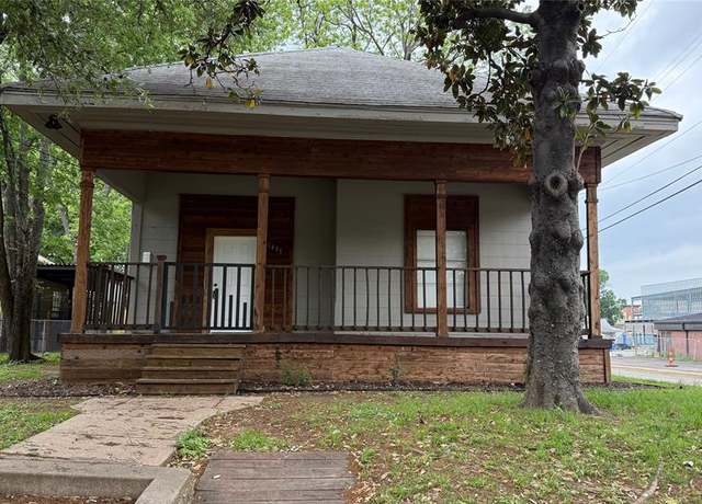 Property at 3401 S Harwood St, Dallas, TX 75215, 3 beds, 1 bath