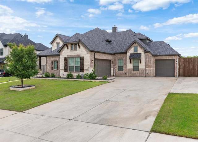 Property at 1218 Woodside Dr, Mansfield, TX 76063, 4 beds, 3.5 baths