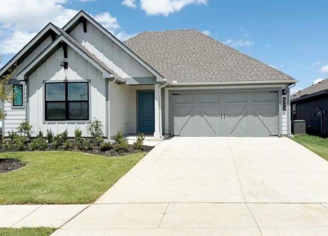 Property at 1772 River Bend Rd, Burleson, TX 76028, 4 beds, 2 baths