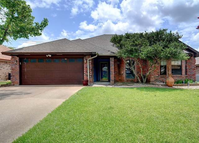 Property at 7440 Meadowview Ter, North Richland Hills, TX 76182, 3 beds, 2 baths