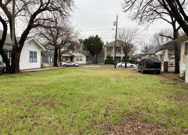Property at 817 Centre St, Dallas, TX 75208