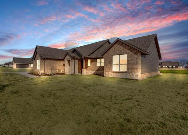 Property at 2615 Witness Tree Rd, Oak Ridge, TX 75161, 3 beds, 2 baths