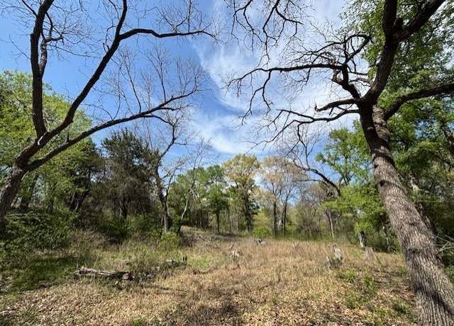 Property at 1255 Eagles Bluff Dr, Weatherford, TX 76087