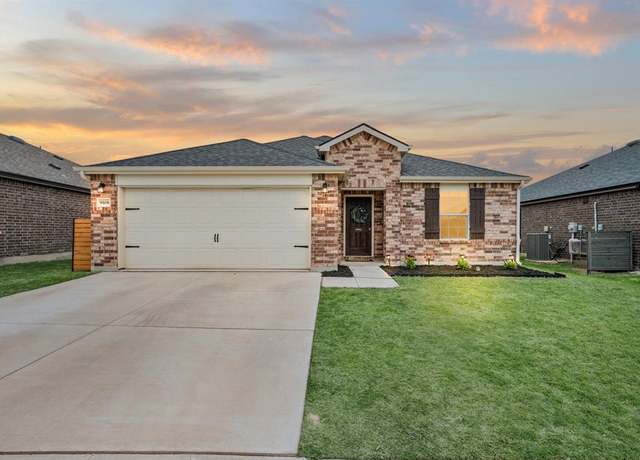 Property at 9108 Lookout Pt, Fort Worth, TX 76179, 3 beds, 2 baths