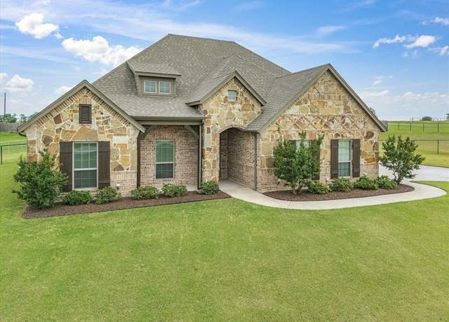 Property at 7221 Spring Ranch Ct, Godley, TX 76044, 4 beds, 2.5 baths