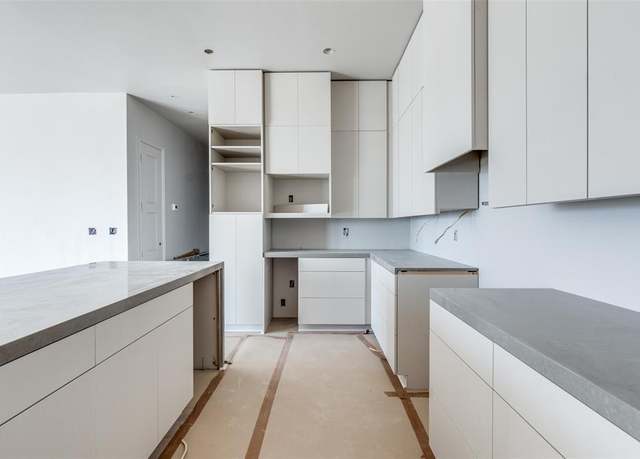 Property at 1900 S Ervay St #409, Dallas, TX 75215, 1 bed, 1.5 baths