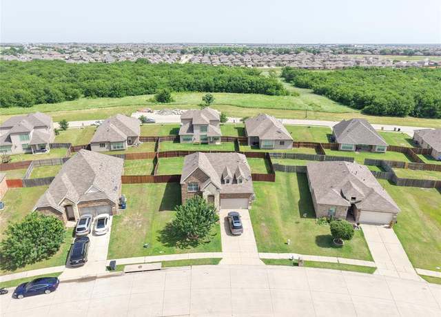 Property at 3114 Flowering Springs Dr, Forney, TX 75126, 3 beds, 2.5 baths