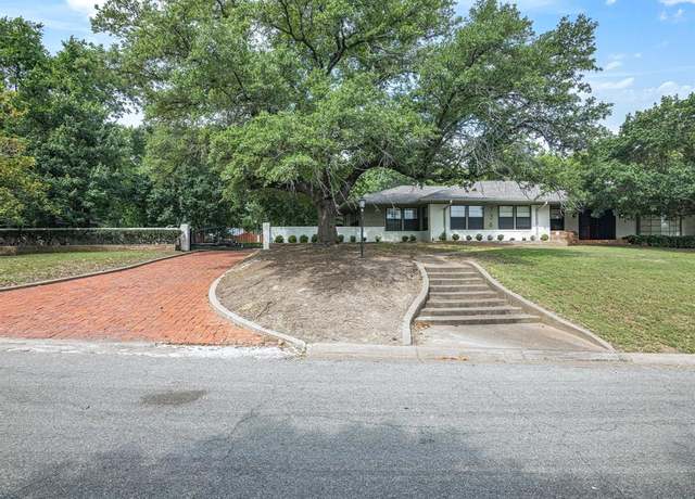 Property at 736 Westwood Dr, Sherman, TX 75092, 3 beds, 3.5 baths