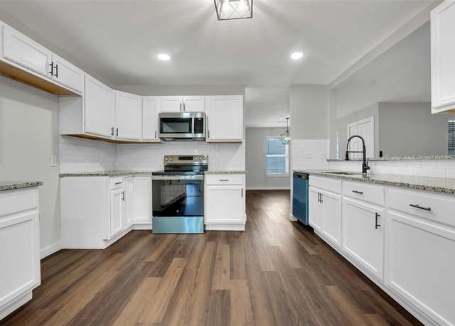 Property at 1321 Ponder Way, Flower Mound, TX 75028, 3 beds, 2 baths