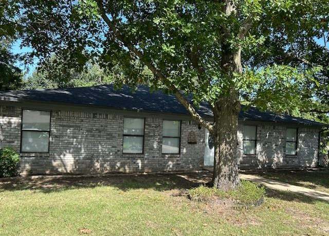 Property at 119 Horseshoe Dr, Cooper, TX 75432, 3 beds, 2 baths