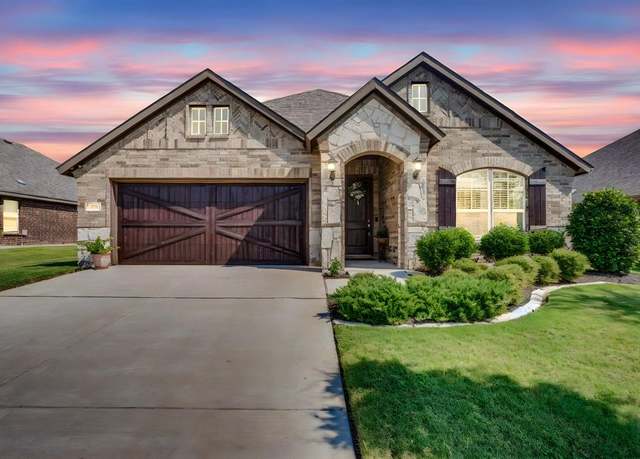 Property at 539 Windrow Ln, Waxahachie, TX 75165, 3 beds, 2 baths