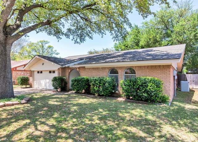 Property at 1513 Lexington Pl, Bedford, TX 76022, 4 beds, 2 baths
