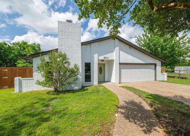 Property at 801 Oak Grove Rd E, Fort Worth, TX 76028, 3 beds, 2 baths