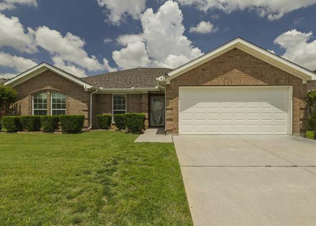 Property at 405 Mcmurtry Dr, Arlington, TX 76002, 4 beds, 2 baths