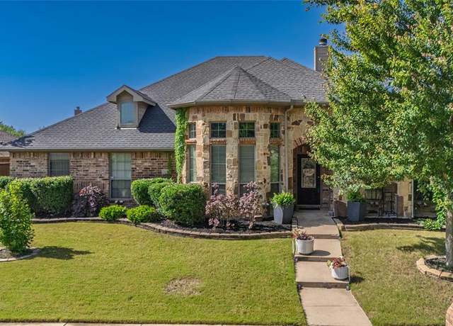 Property at 301 Shepherd Ln, Royse City, TX 75189, 4 beds, 2 baths