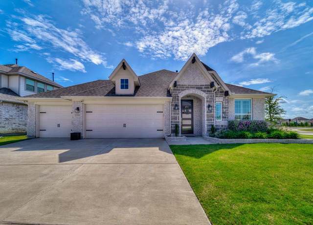 Property at 5500 Pebble Dr, Celina, TX 75009, 4 beds, 3 baths