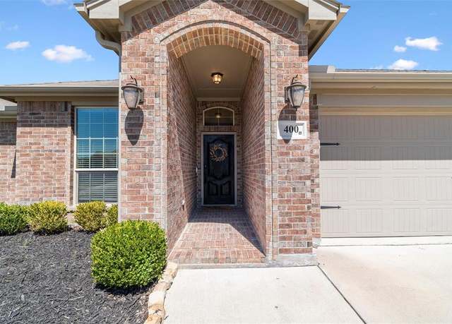 Property at 400 Acadia Ln, Forney, TX 75126, 4 beds, 2 baths