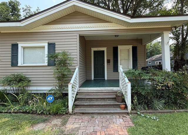Property at 935 Elmwood St, Shreveport, LA 71104, 3 beds, 2 baths
