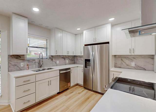 Property at 3901 Willow Way Rd, Fort Worth, TX 76133, 3 beds, 2 baths