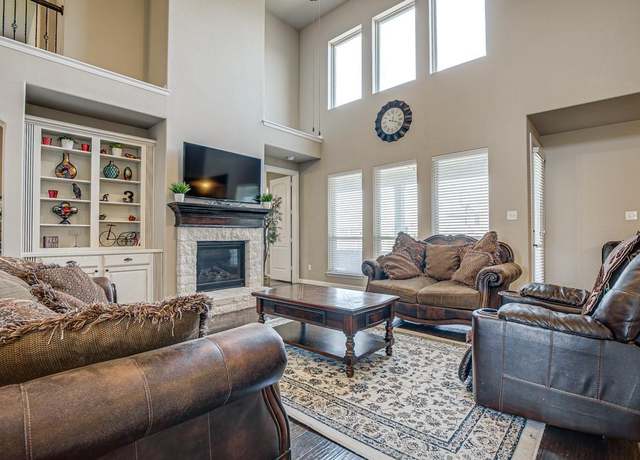 Property at 371 Ash Brook Ln, Sunnyvale, TX 75182, 5 beds, 4.5 baths