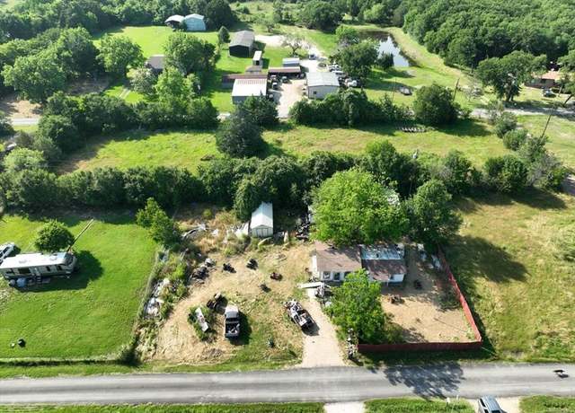 Property at 17128 County Road 3322, Frost, TX 76641, 2 beds, 1 bath