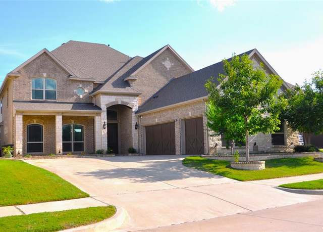Property at 218 Crestview Dr, Midlothian, TX 76065, 5 beds, 4.5 baths