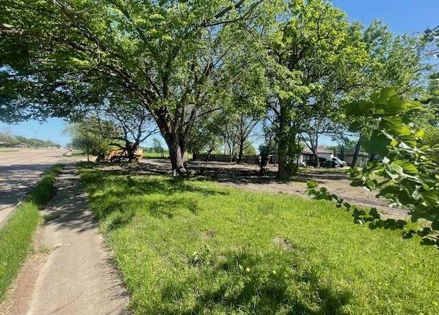 Property at 9724 Michael Ln, Dallas, TX 75228