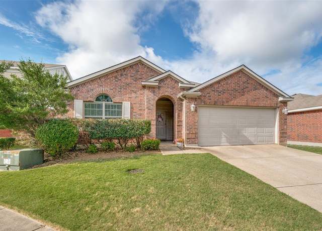 Property at 9016 Sagebrush Trl, Cross Roads, TX 76227, 4 beds, 2 baths