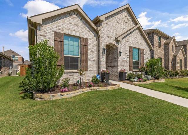 Property at 1145 Western Yarrow Ave, Justin, TX 76247, 4 beds, 2 baths