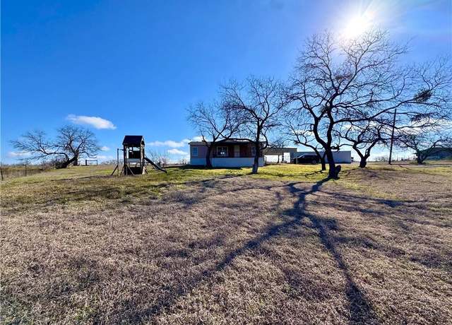 Property at 1210 Water Tower Rd, Axtell, TX 76624, 3 beds, 2 baths