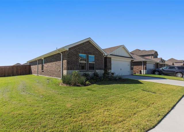 Property at 1816 Gold Mine Trl, Aubrey, TX 76227, 3 beds, 2 baths
